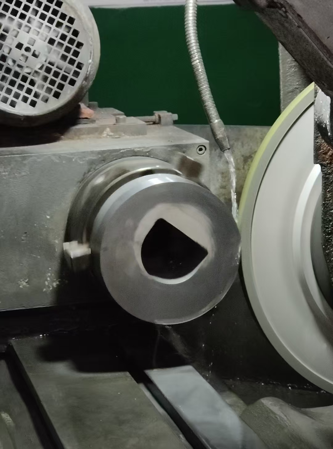 55bb80f926050eb1b28382d2ae58150d